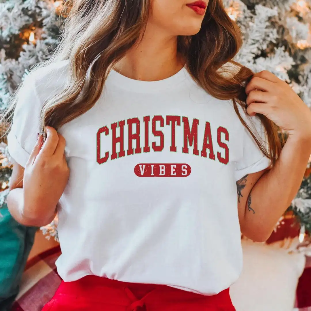 Retro Christmas Shirt for Women | Holiday Vibes Gift