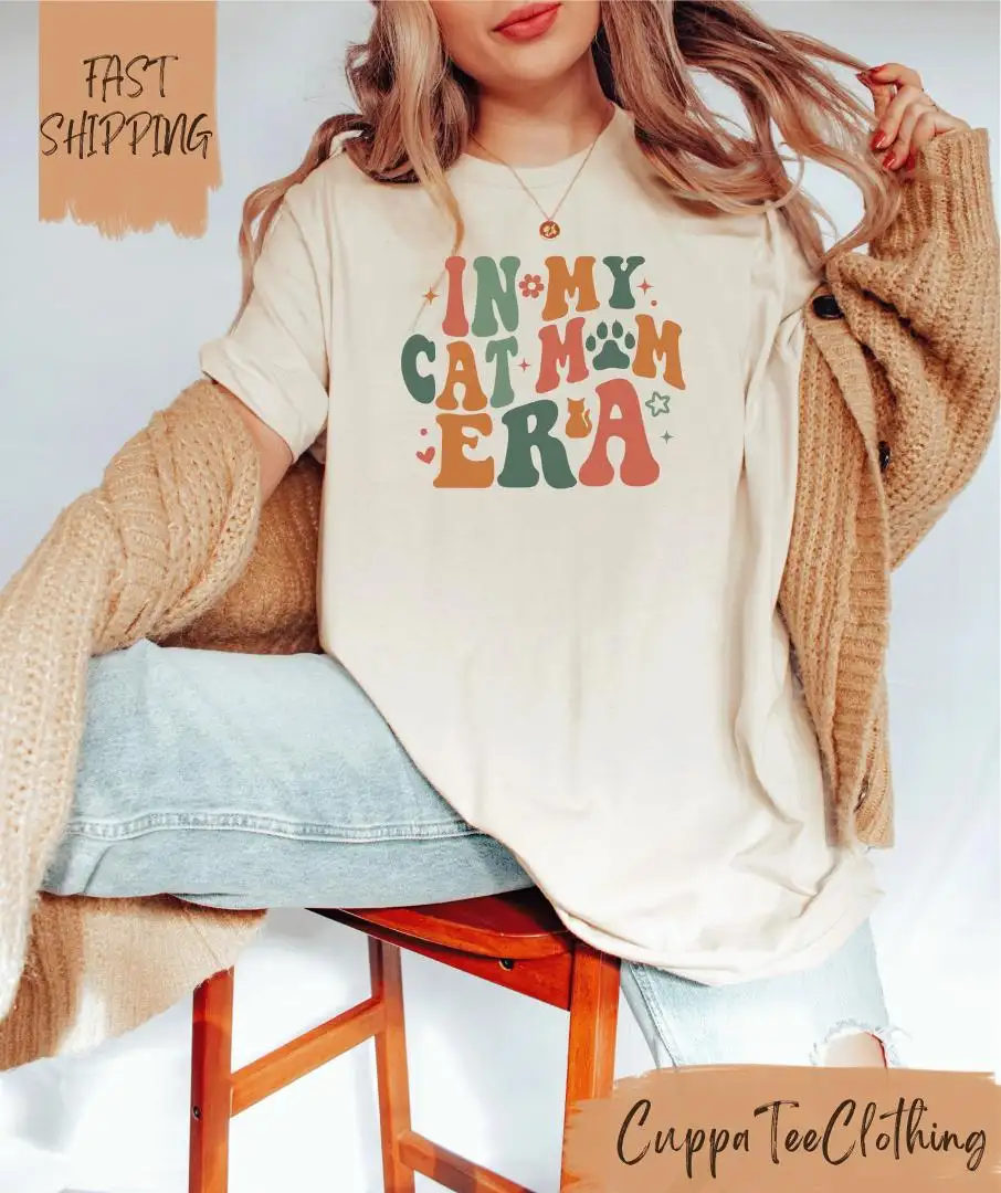 In My Cat Mom Era Shirt / Cute Cat Mom Shirt / Cat Paw Sweatshirt / Animal Lover Shirt / Cat Mom Shirt / Christmas Gifts