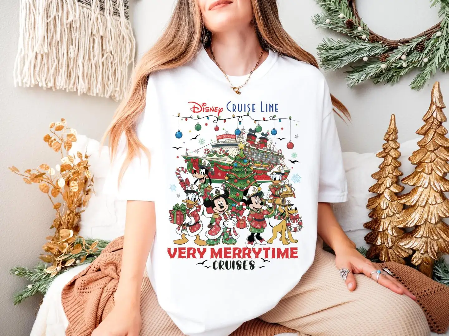 Disney Cruise Line Christmas Shirt, Disneyland Xmas Party Hoodie, Mickey & Friends Xmas Cruise Tee, Very Merry Time Xmas Cruises Sweatshirt