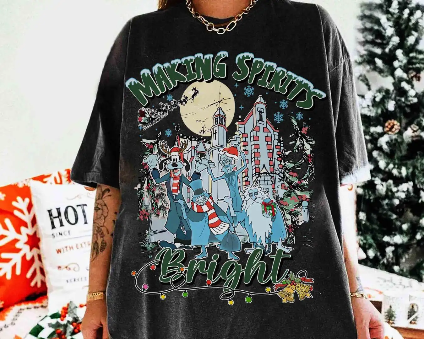 Funny Goofy Hitchhiking Ghosts Making Spirits Bright Christmas Shirt, Disney Haunted Mansion Xmas Light Tee, Disneyland Family Holiday Gift