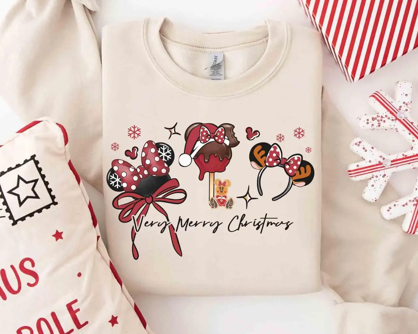 Coquette Bow Disney Girl Trip Christmas Sweater, Mickey's Very Merry Christmas Party 2025 Shirt, Girly Disney Xmas, Disney Minnie Mouse Tee