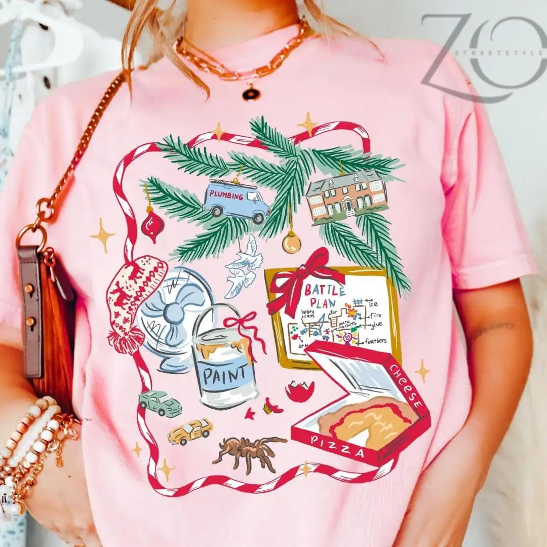 Retro Merry Christmas T-Shirt, Vintage Style Xmas Top, Cozy Winter Holiday Gift Tee for Her, Funny Holiday Graphic Tee, Cute Festive Shirt