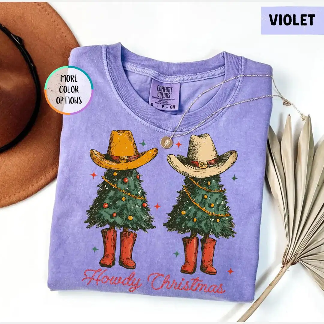 Comfort Colors Howdy Christmas Shirt, Western Christmas Shirt, Rustic Xmas Gift for Her, Country Cowgirl Holiday Tee with Tree and Hat
